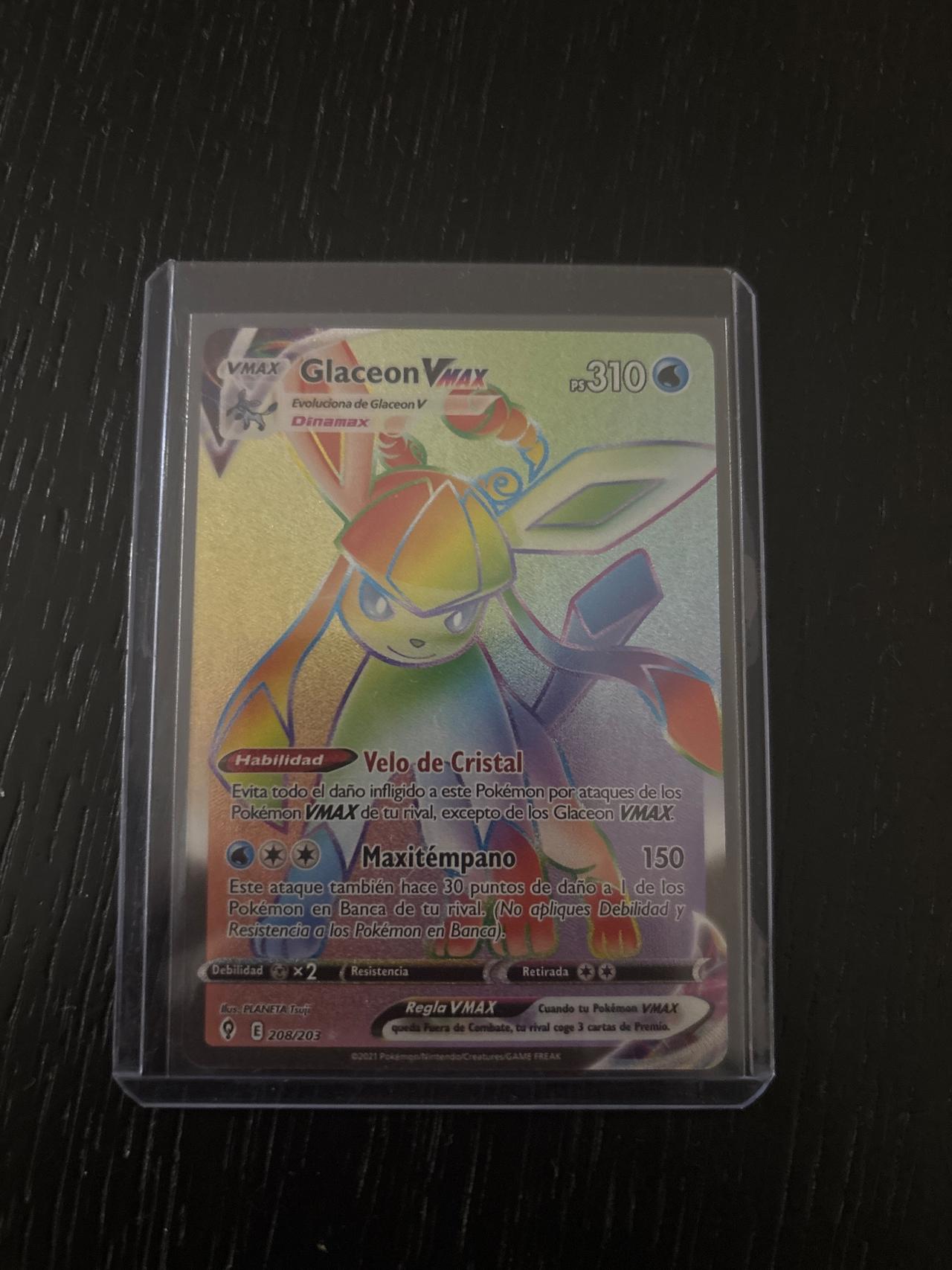Glaceon VMAX 208/203